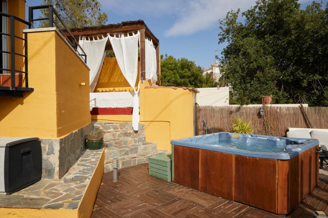 Amazing Vila Close To Sitges, Jacuzzi, Swimming Pool & Exellent Views Olivella Extérieur photo